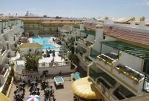 شقة فندقية Caleta Garden 2*