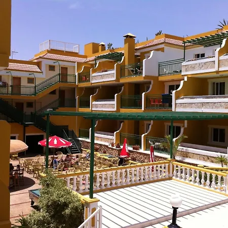 Apartahotel Caleta Garden