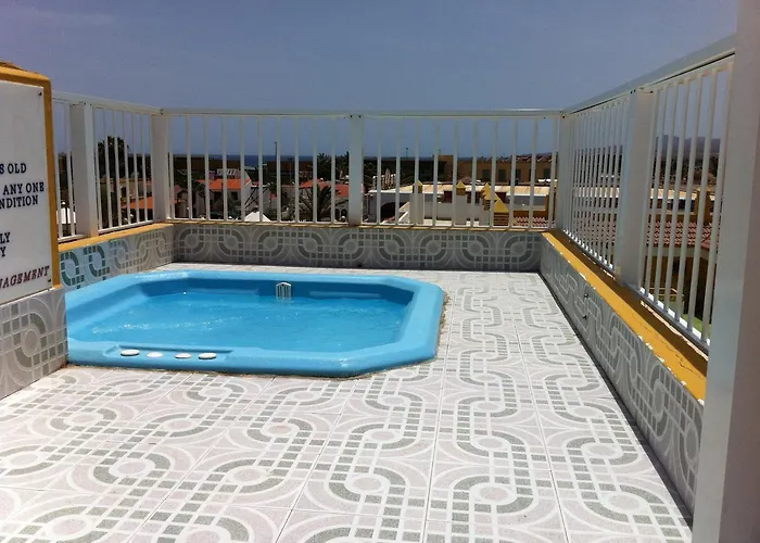 Caleta Garden 2*